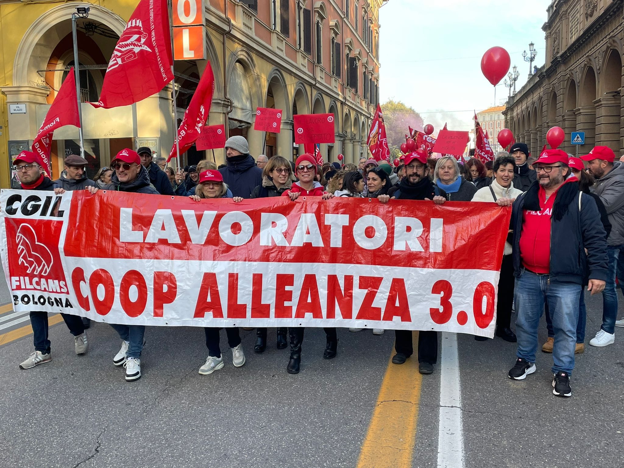 Bologna, SCIOPERO IN COOP ALLEANZA 3.0