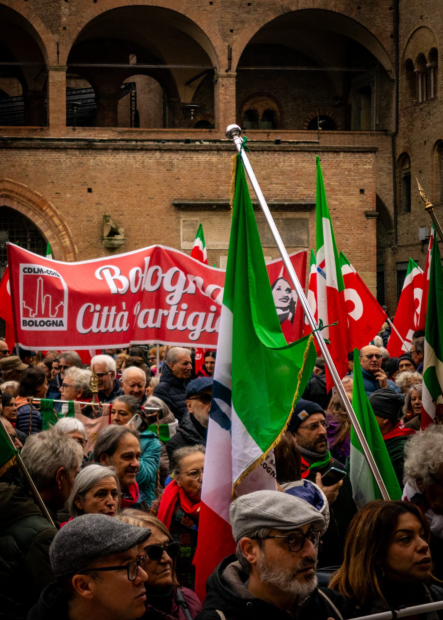 DICHIARAZIONE CONGIUNTA DELLE SEGRETERIE DELLA CGIL EMILIA-ROMAGNA E CDLM-CGIL BOLOGNA